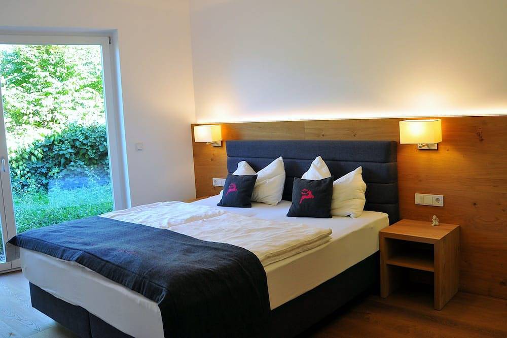 Ganze Wohnung, Ruhige Ferienwohnung mit Garten in Privatvilla in Marling, Ortleralpen