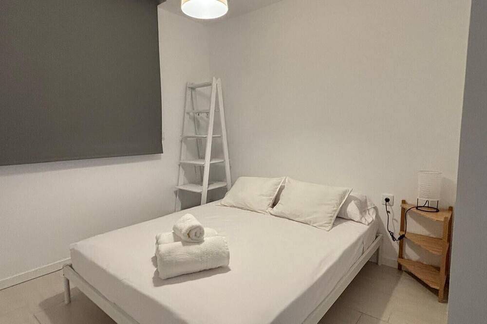 Holiday Home 'Your Private Paradise with Pool' with Mountain View, Wi-Fi and Air Conditioning in Albolote, Granada Province
