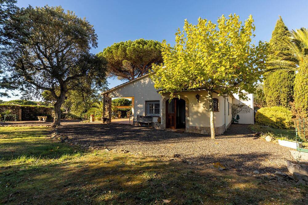 Beautiful, quiet house ideally located in Llagostera, Costa Brava