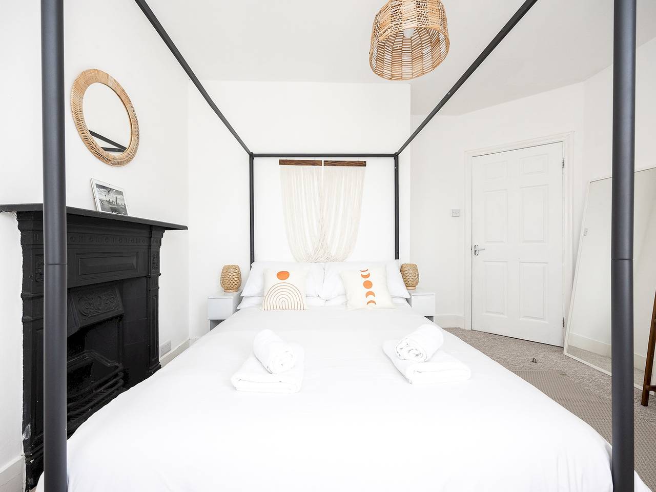 Entire apartment, Pass the Keys | Poets' Corner Stylish Apartment | Station Location in Hove, Brighton