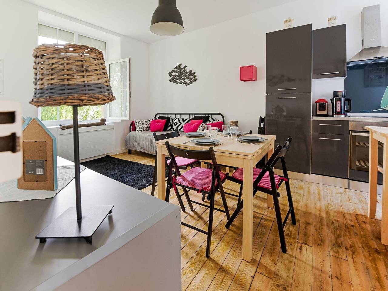 Ganze Wohnung, Cosy apartment in Isigny-sur-Mer with a terrace in Saint-Benoît-de-l'Aure, Bayeux und Umgebung
