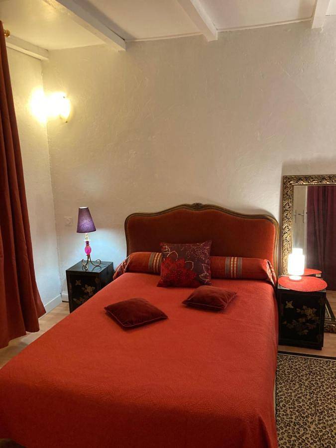 Gîte pour 4 personnes, avec Balcon ainsi que Terrasse et Vue à Corneilla-de-Conflent