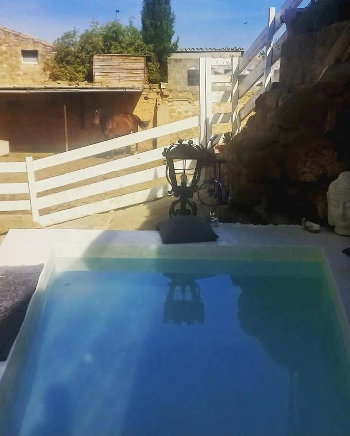 Casa para 5 personas, con piscina y jardín, Se admiten mascotas en Provincia de Lleida