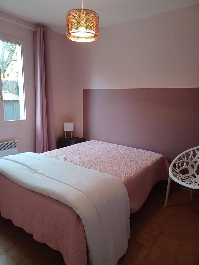 Location de vacances pour 6 personnes, avec jardin, animaux acceptés dans Office de Tourisme des Salles sur Verdon - 3