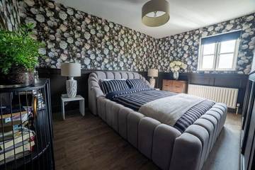 Log Cabin for 7 People in County Fermanagh, Photo 1