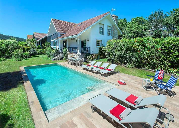 Casa rural para 10 personas, con Jardín en Cangas