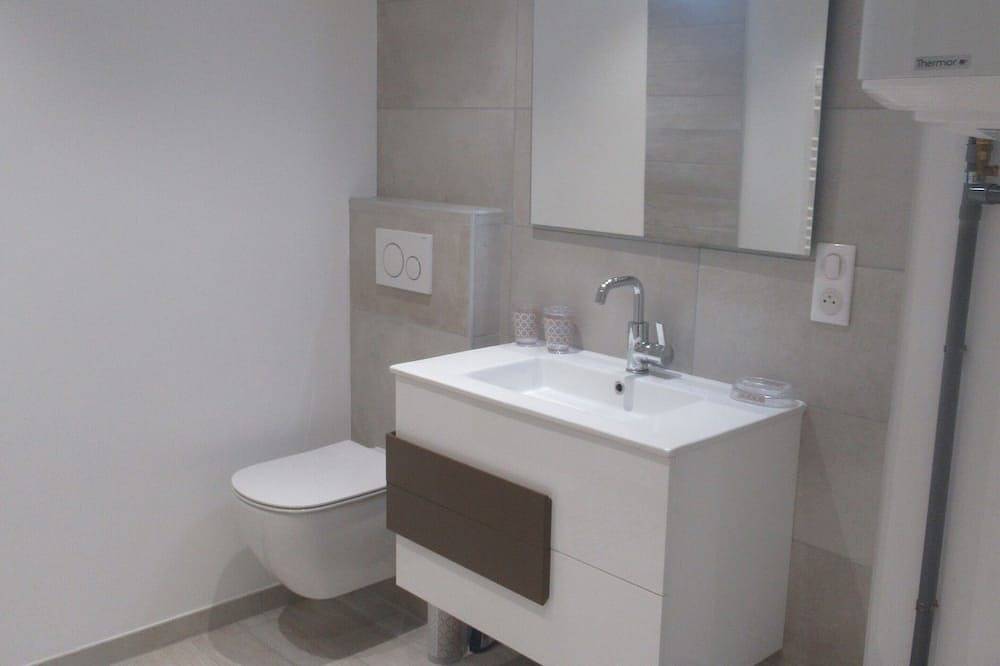 Ganze Wohnung, Self-contained apartment with swimming pool in Saumane-de-Vaucluse, Vaucluse