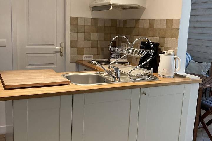 Gîte pour 2 personnes, avec jardin dans Plage des Abatilles - 2