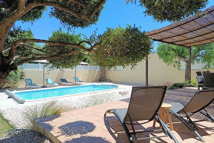 Location de vacances pour 8 personnes, avec Terrasse et Jardin à Corneilla-del-Vercol