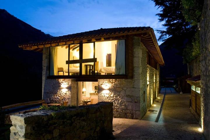 Apartamento de vacaciones para 6 personas, con vistas y jardín, Se admiten mascotas en Nalón