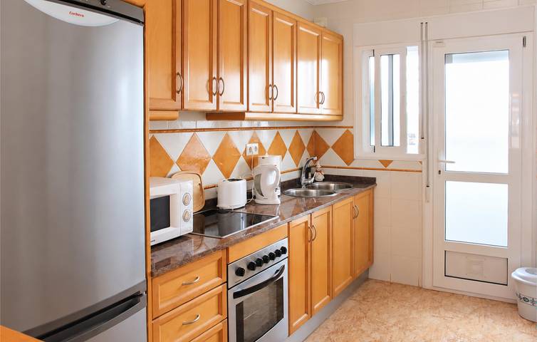 Olive Tree Apartment: Pool, Terrace & Parking in Playa Moncayo, Guardamar del Segura