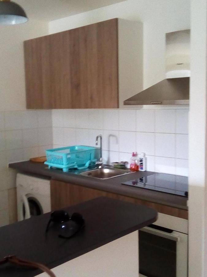 Gîte pour 2 personnes, avec vue et terrasse dans Saint-Gilles les Bains - 4