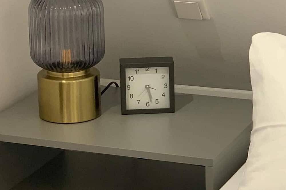 Ganze Wohnung, Ferienwohnung (45qm) mit Küche und Wlan in Sommerach, Fränkisches Weinland