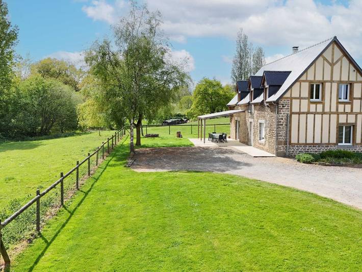 Gîte für 12 Personen, mit Terrasse und Garten - 1