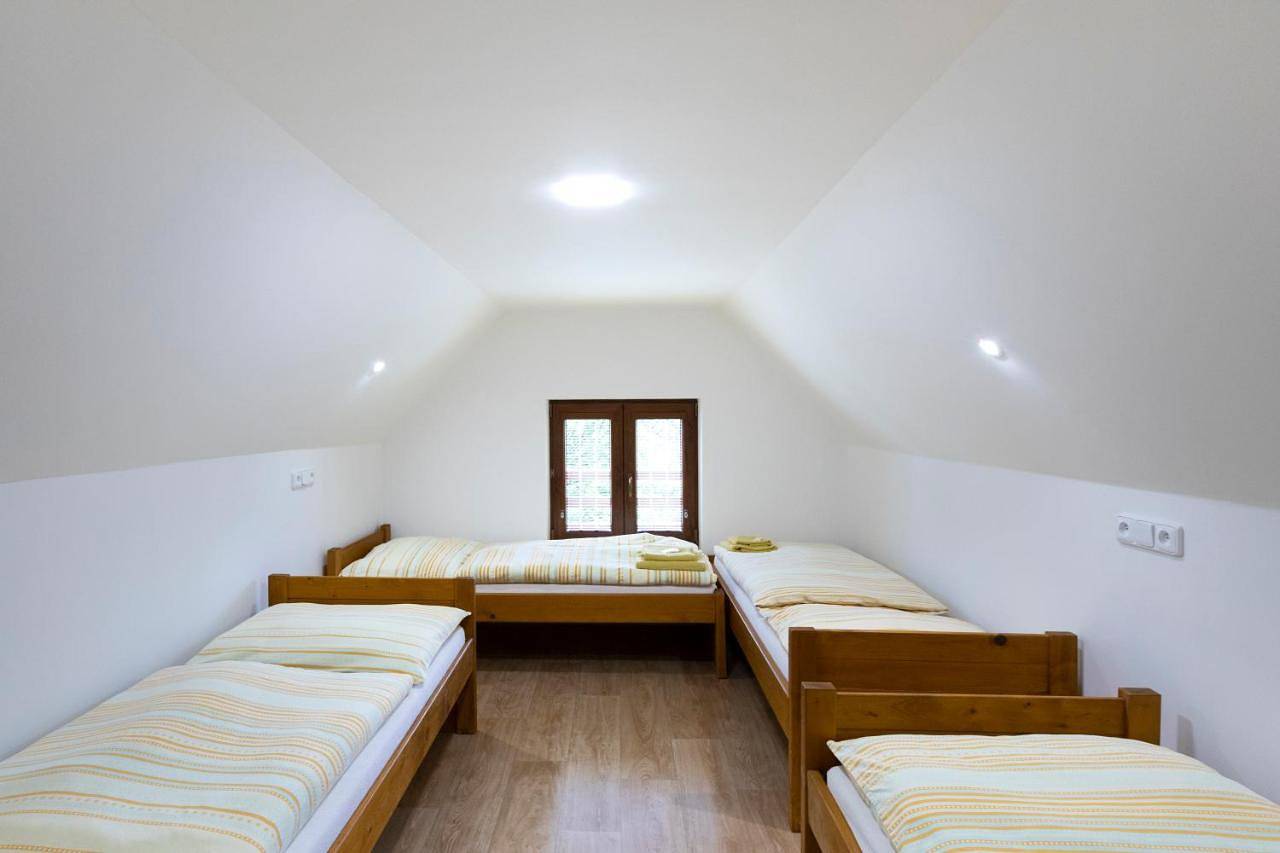 Hotel Rusava chaty in Kraj zliński