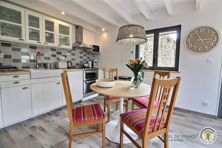 Gîte pour 3 personnes, avec Terrasse ainsi que Jardin et Vue dans Binic-Étables-sur-Mer - 4