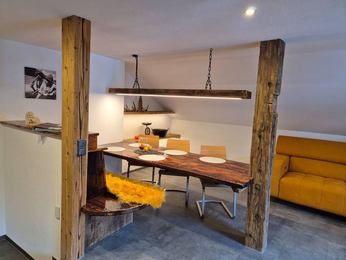 Ferienwohnung für 2 Personen, mit Ausblick und Balkon sowie Garten in Tannheim (Tirol)