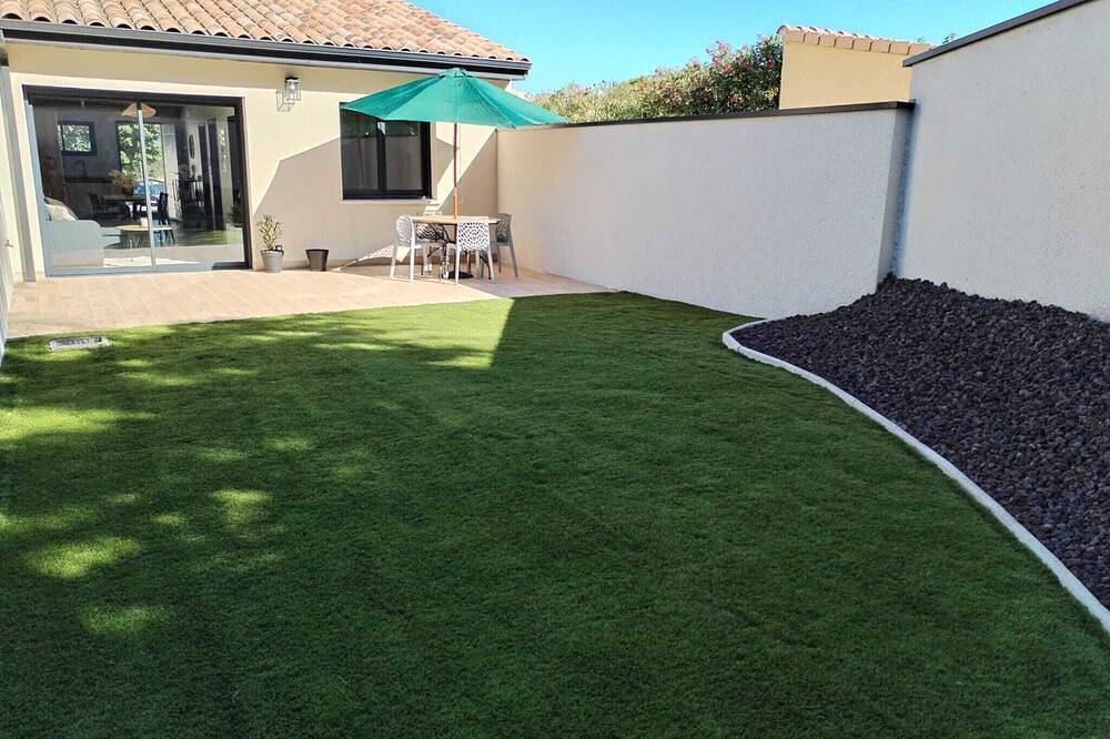 Jolie maison neuve vacances en familles ou déplacements professionnels in Rochemaure, Privas (arrondissement)