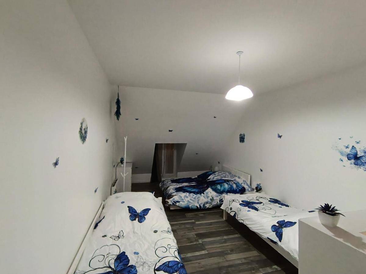 Appartement entier, Cocoo ning Home Village préféré des français in Ferrières-en-Gâtinais, Région de Montargis