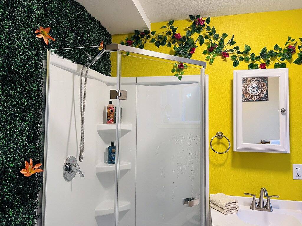 Ganze Wohnung, Talavera- vibrant Mexican-inspired apt in Salem in Salem (OR), Willamette Valley