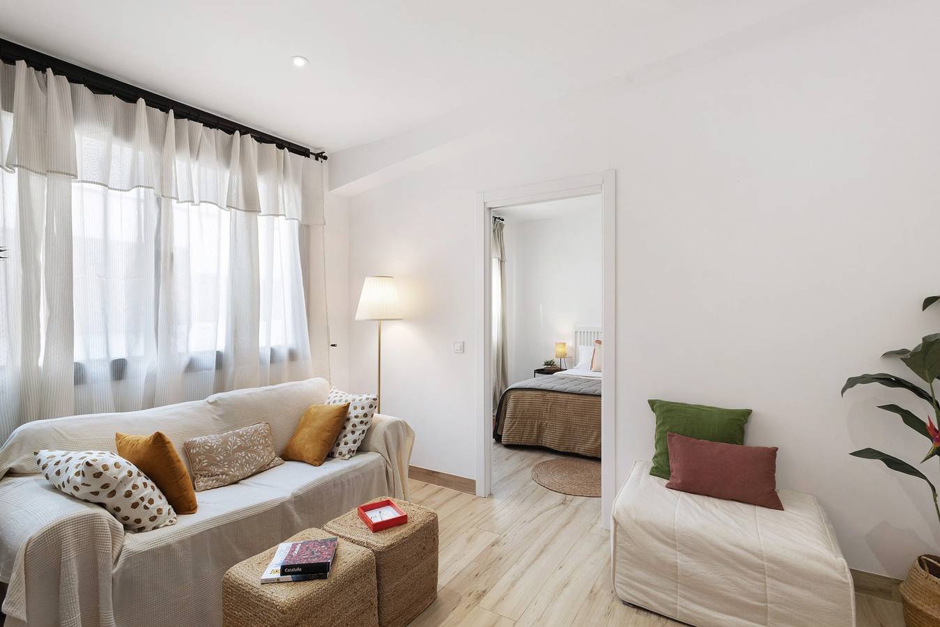 Entire apartment, Apartment Privat Sant Celoni Montseny Barcelona with Balcony and Wi-Fi. in Sant Celoni, Barcelona Province