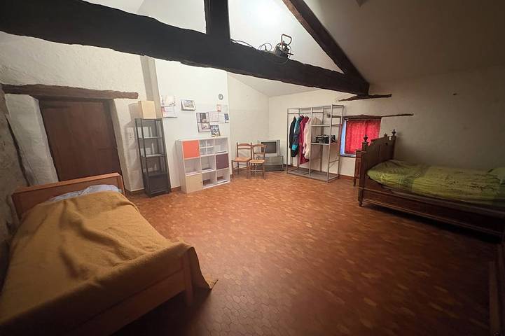 Location de vacances pour 4 personnes à Pomeys - 3