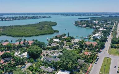 Vacation Home for 8 Guests in Lido Key, Sarasota, Picture 3