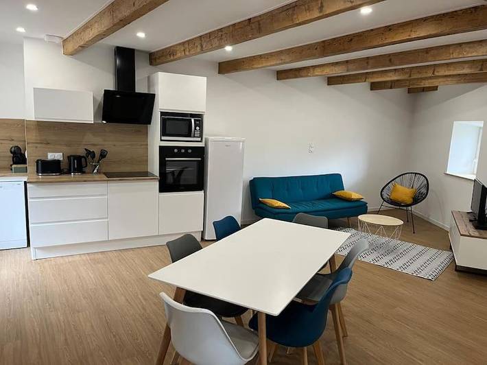 Location de vacances pour 6 personnes, avec Terrasse à Brassac-les-Mines