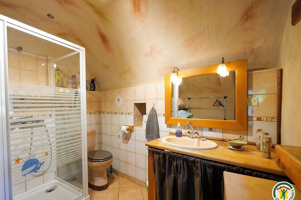 Appartement entier, Petit gîte montagnard, poêle à bois, pleine nature, 2/3 pl.,  sauna, Gap, Alpes in Gap, Région de Gap