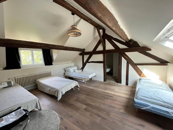 Gîte pour 8 personnes, avec Terrasse et Jardin ainsi que Piscine et Vue à Saint-Hilarion