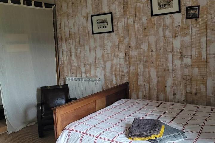 Gîte pour 5 personnes, avec jardin et terrasse à Vesseaux - 2