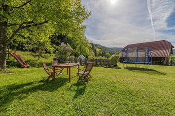 Ferienwohnung für 4 Personen, mit Balkon, kinderfreundlich in Slowenien