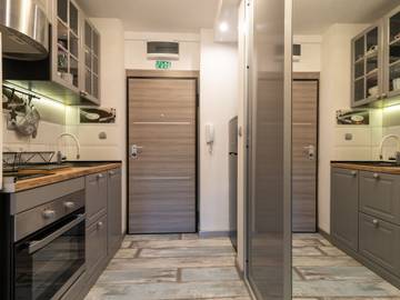 Vakantieappartement voor 3 Personen in Split, Split-Dalmatië, Afbeelding 2