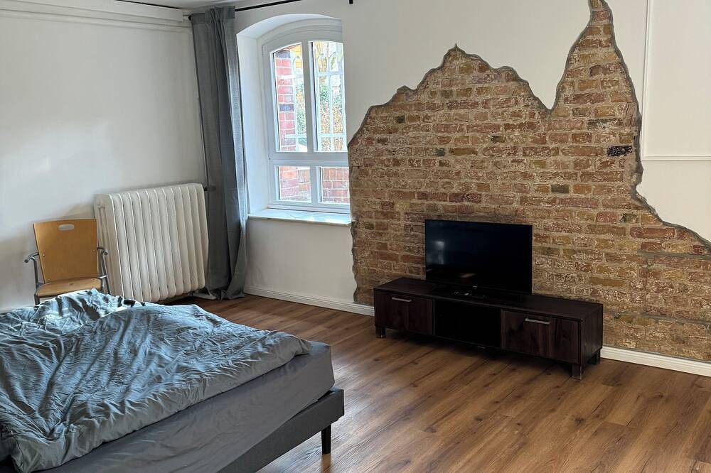 Ganze Wohnung, Zentral gelegene 160 qm Ferienwohnung. Ideal für Reisegruppen und Großfamilien in Steglitz-Zehlendorf, Berlin