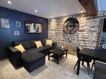 Gîte pour 5 personnes, avec terrasse à Fleurie