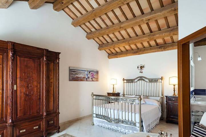 Exclusive villa with pool immersed in the Trapani countryside, at just 15 km from the seaside in Marsala, Trapani Province