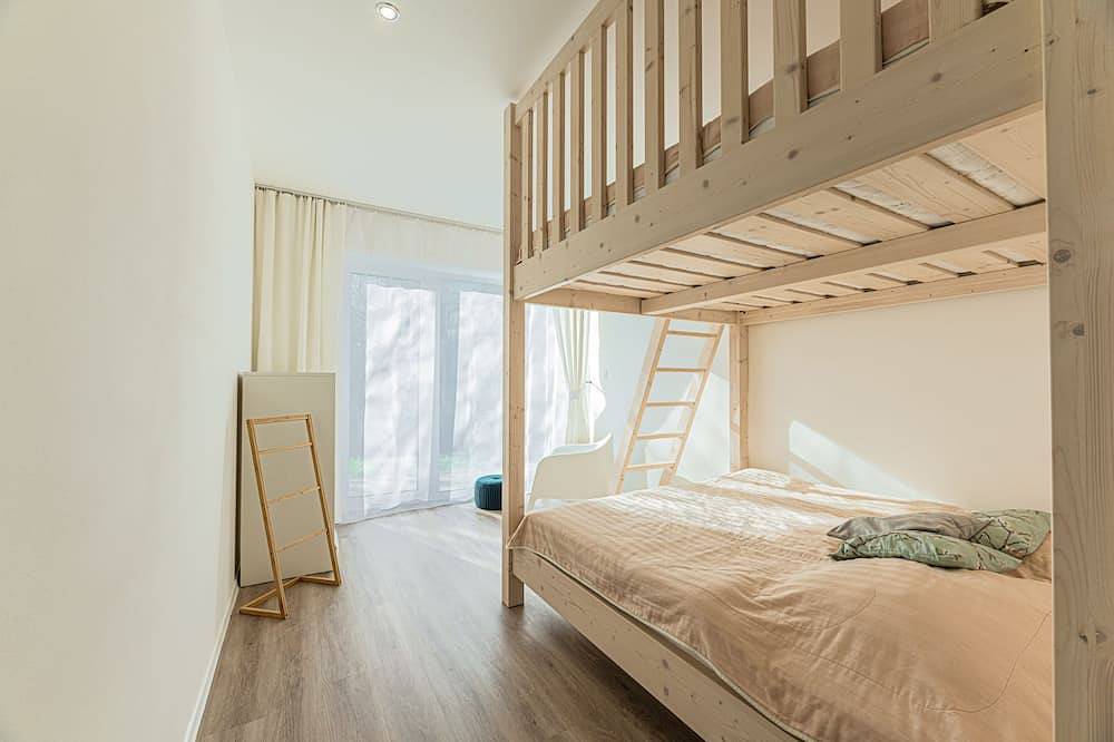 Chalet with 4 bedrooms, living room with home cinema, full kitchen next to creek in Ždiar, Ostslowakei