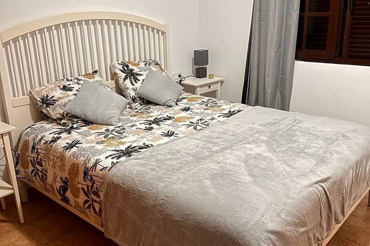 Ganze Wohnung, Vv Maruja Apartment 3 Minutes From La Garita Beach Ideal To Disconnect in Arrieta, Haría