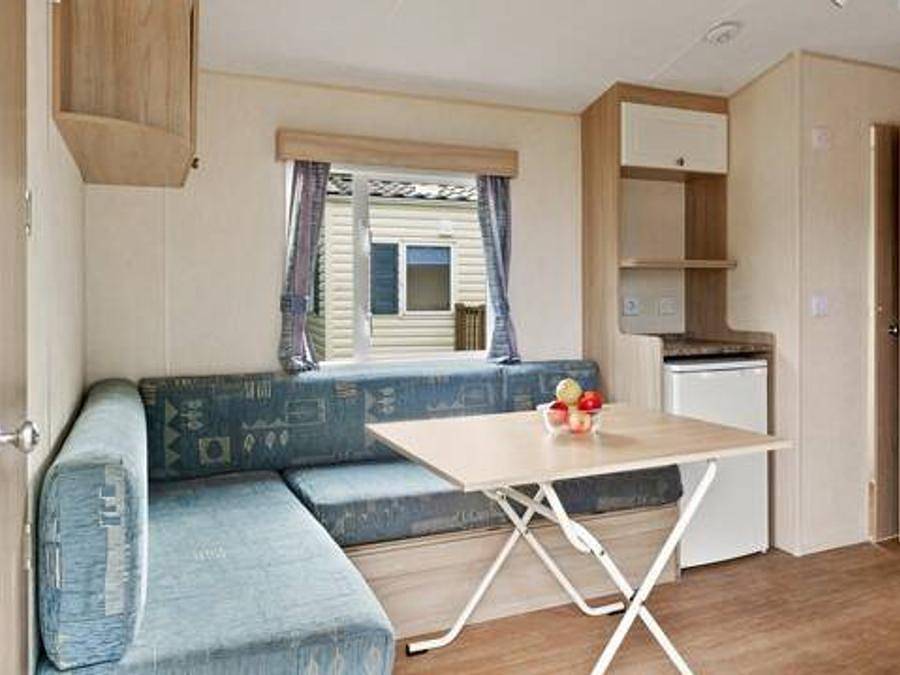 Camping Le Chêne Gris - Mobilhome 6 personnes - Classic | 2 Ch. | 4/6 Pers. | Terrasse surélévée non couverte | Clim. in Faremoutiers, Seine-et-Marne