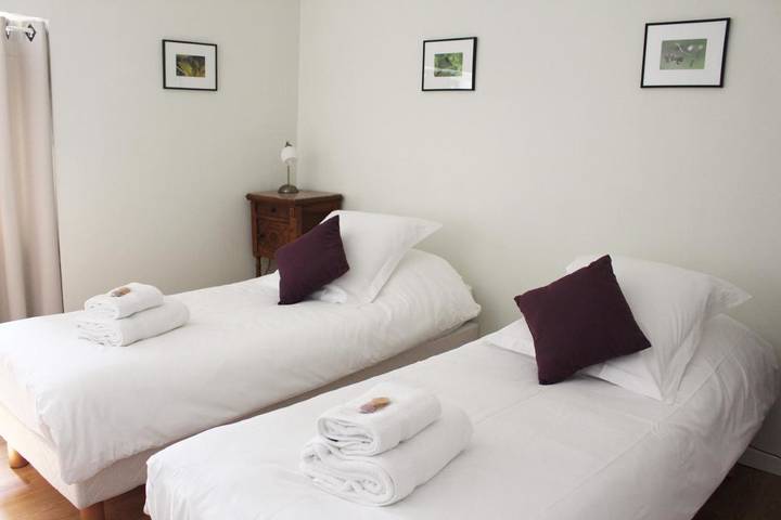 Hôtel pour 2 personnes, avec terrasse ainsi que jacuzzi et sauna à Montpezat-sous-Bauzon - 4