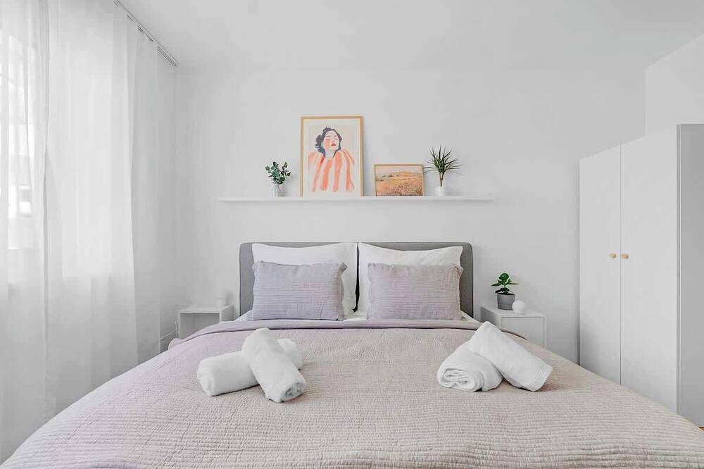 Entire apartment, Bright Design City Loft with Balcony in Bratislava, Bratislava region