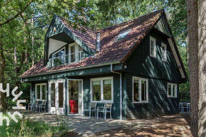 Vakantiehuis voor 8 personen, with Balkon and Terras as well as Tuin in Norg