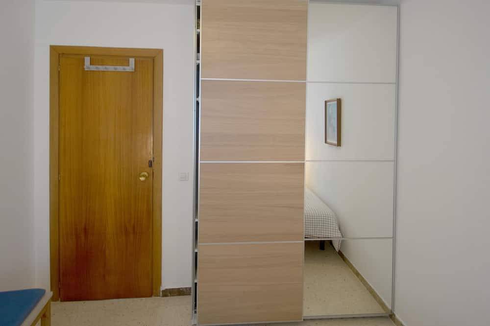 Ganze Wohnung, Wunderschönes Apartment direkt am Meer in Los Cristianos in Los Cristianos, Arona