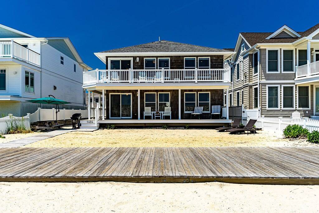 Ganze Wohnung, Lovely 3 Bedroom Lavallette Beachfront Rental in Toms River, Ocean County