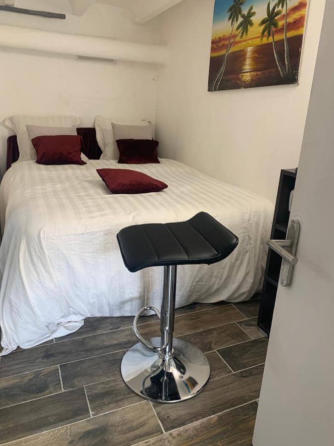 Location de vacances pour 2 personnes, avec Terrasse et Vue à Mantes-la-Ville - 4