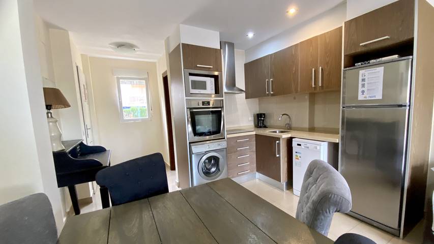 Apartamento de vacaciones para 4 personas, con terraza y jardín - 1