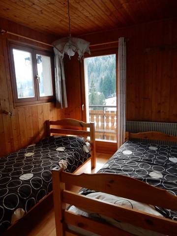 Chalet pour 6 personnes, avec balcon à Chatel