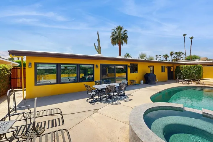Holiday home for 6 people, with pool - 1