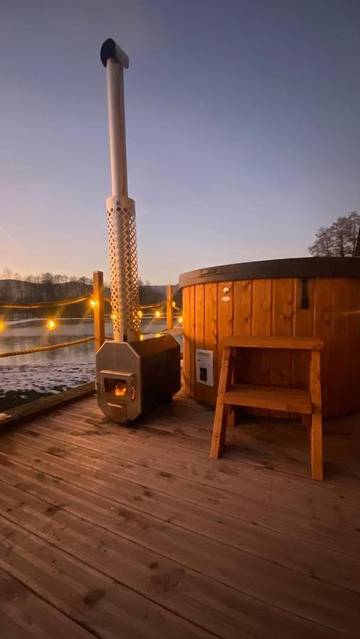 Location de vacances pour 10 personnes, avec sauna et vue ainsi que vue sur le lac et jardin, animaux acceptés à Rougegoutte