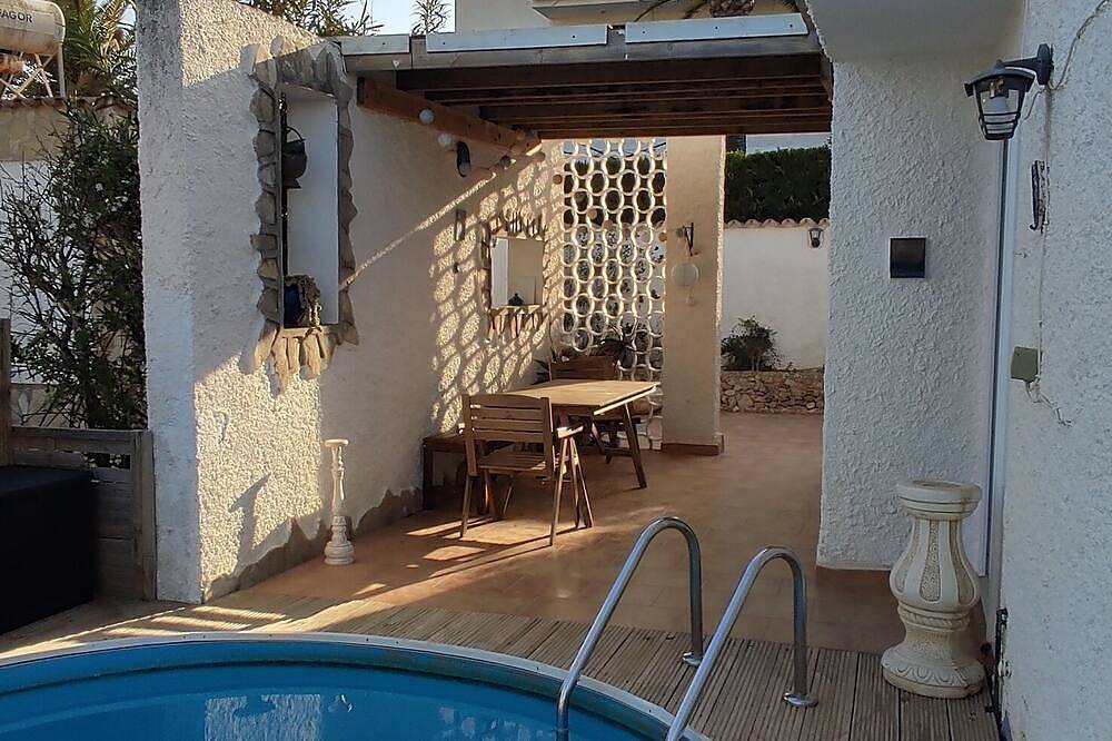 Majorcan charm, with private pool and 100m from the beach. in Cala Romantica, Manacor